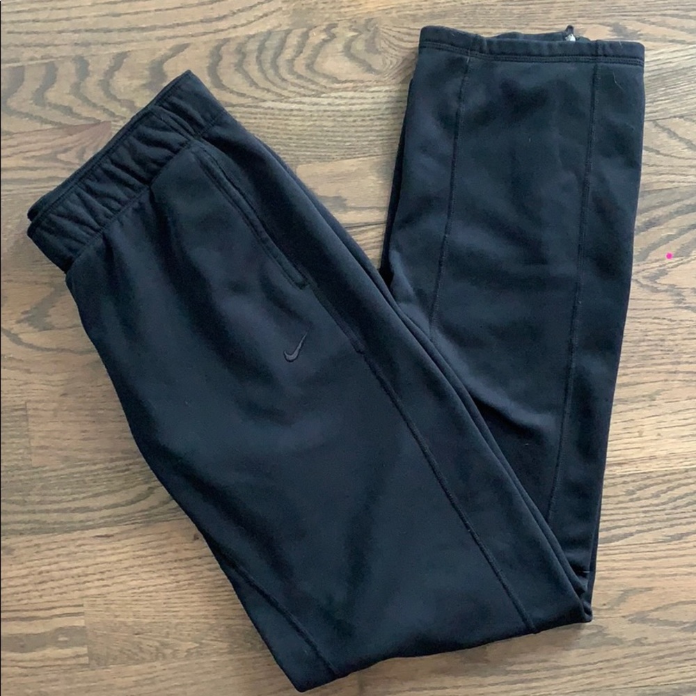 COPY - Nike Thermal Fit track pants - Picture 2 of 9